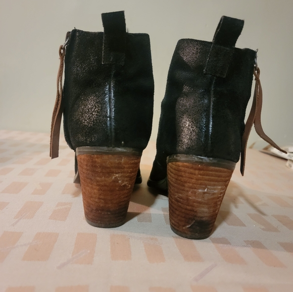 Dolce Vita Shiny Suede Booties - Picture 4 of 5